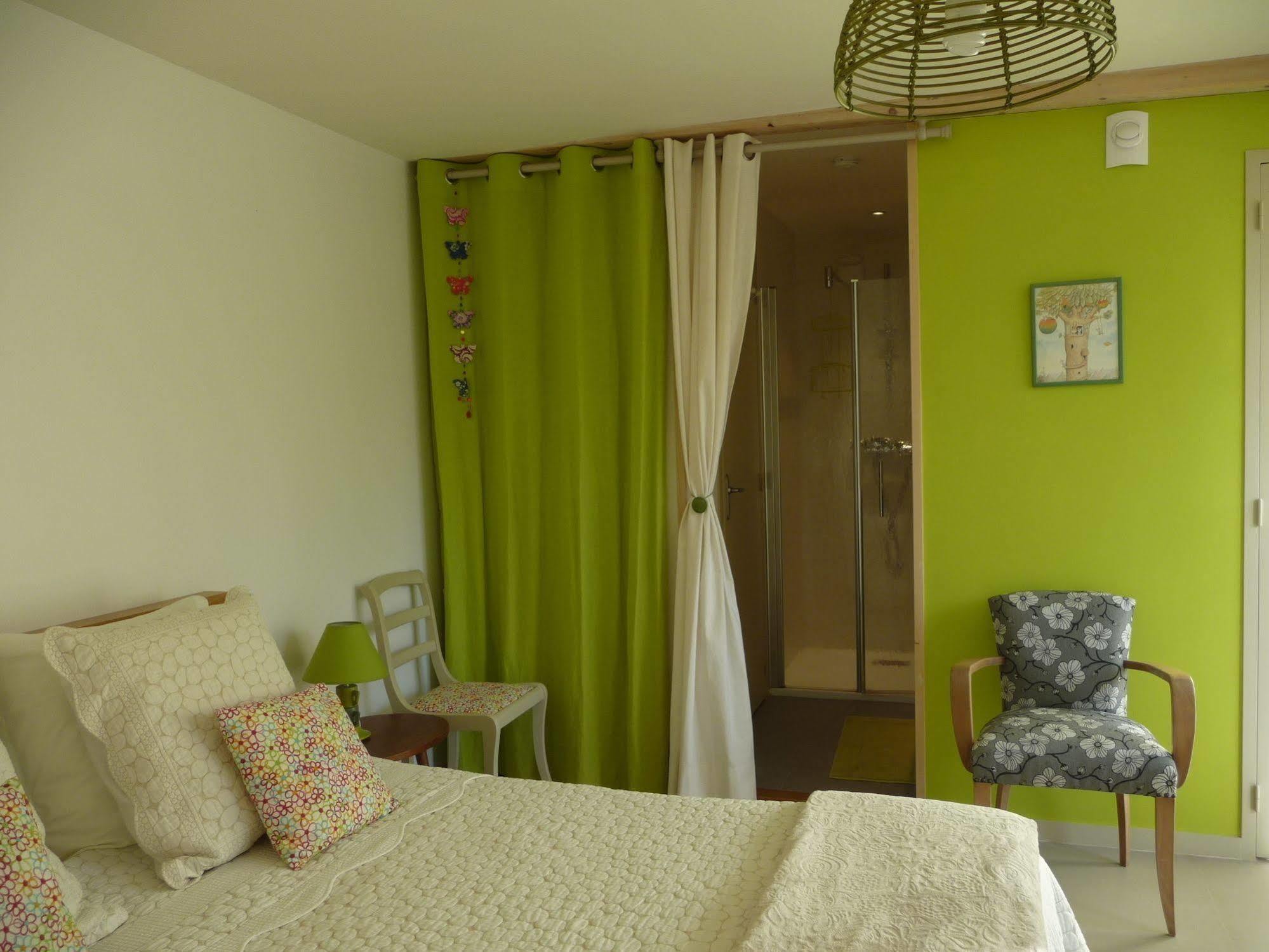 Le Jardin Aux Oiseaux Bed and Breakfast Férel Εξωτερικό φωτογραφία