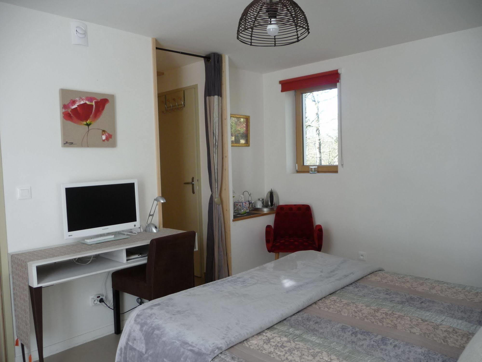 Le Jardin Aux Oiseaux Bed and Breakfast Férel Εξωτερικό φωτογραφία